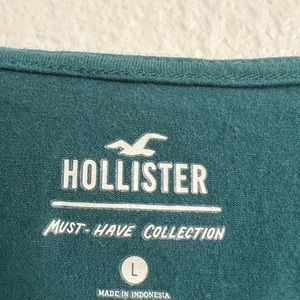 Hollister Size Large